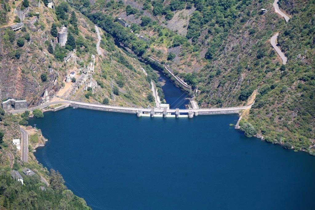 Presa Salime de SALTOS NAVIA OVIEDO