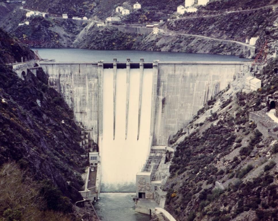 Construcción de la presa y central de SALTOS DEL NAVIA